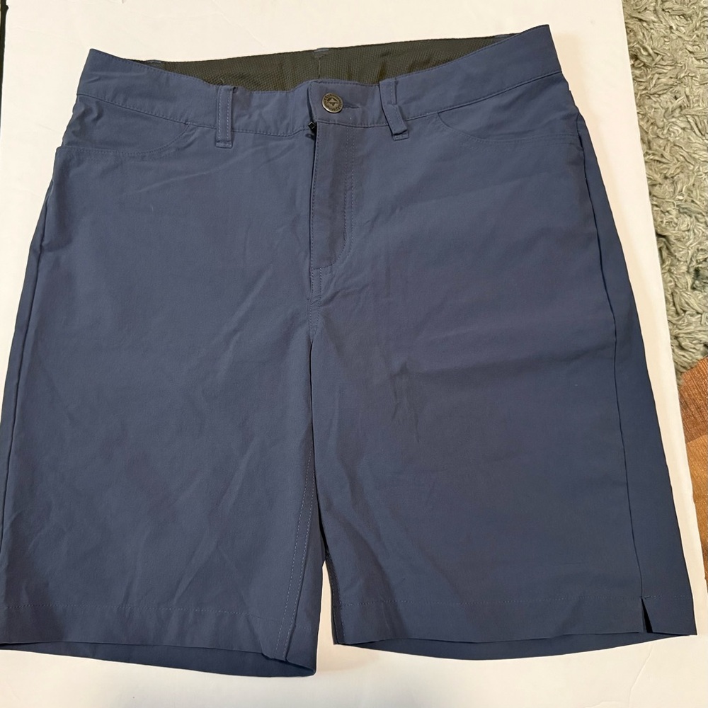 Patagonia women’s shorts medium size 8 dark blue activewear nylon outdoor hiking